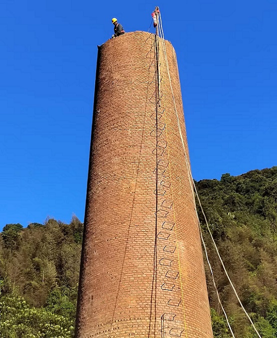 煙囪拆除公司:技術(shù)創(chuàng)新助力提高效率與安全