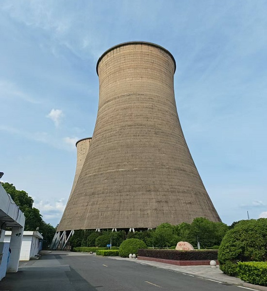 電廠冷卻塔拆除——專業(yè)技藝與安全護航并重
